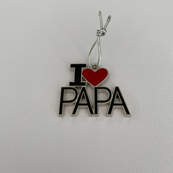 I LOVE PAPA Ornament, Cake Topper,
Gift Tag - Picture 2 of 2